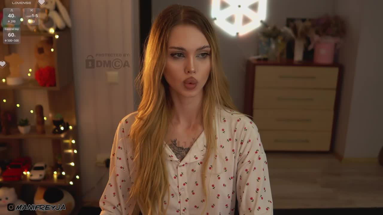 ManiFreyja Adult Chat September 30, 2025