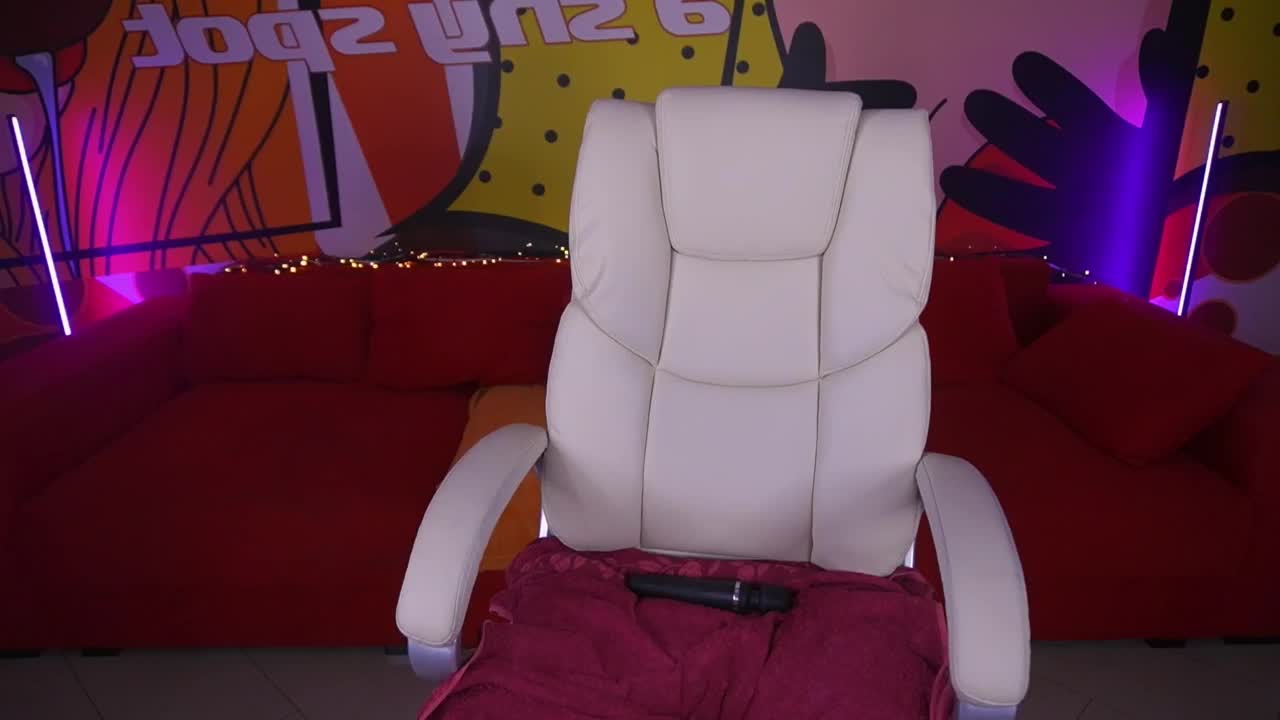 MiaVixenn Adult Chat September 30, 2025