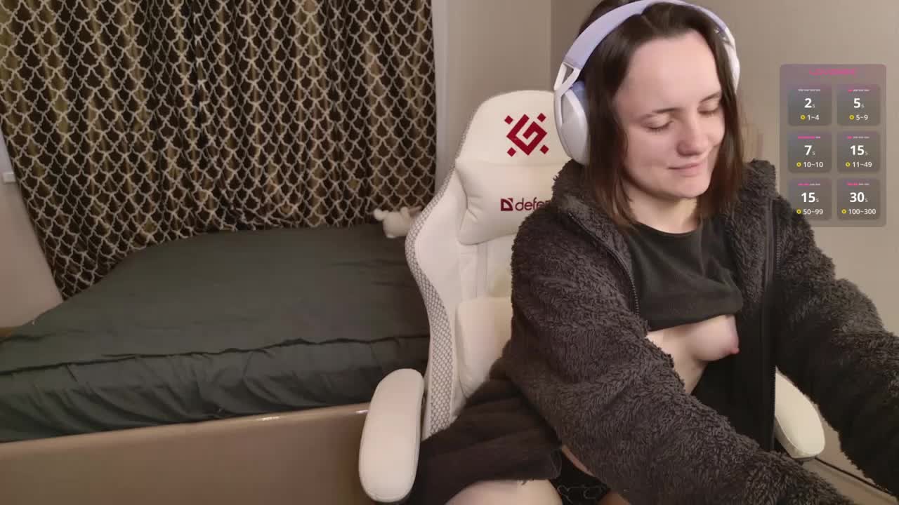 Luna_Loveee Adult Chat September 30, 2025