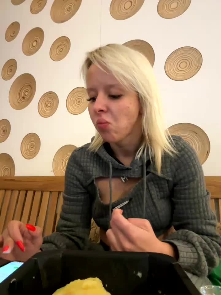 LikaCat Adult Chat September 30, 2025