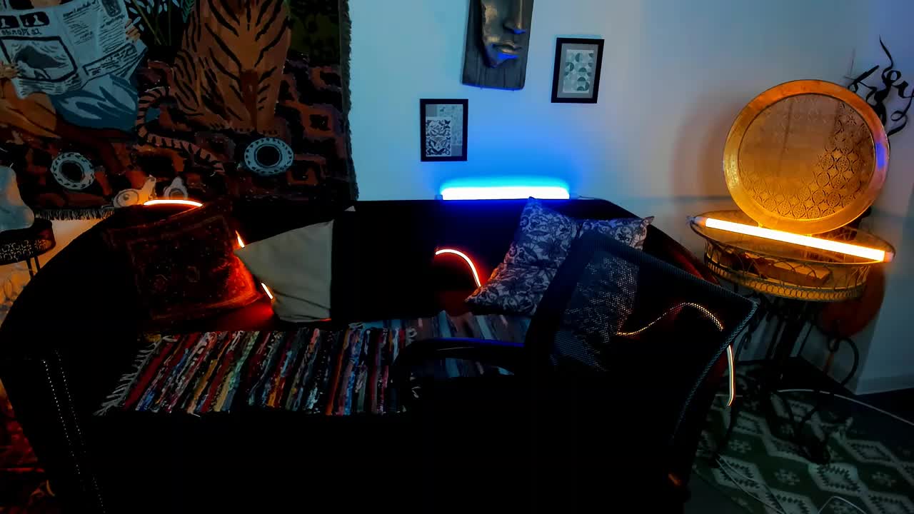 SladaDell Adult Chat September 30, 2025