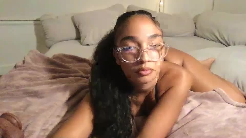 rosalinatoosexy Adult Chat September 30, 2025