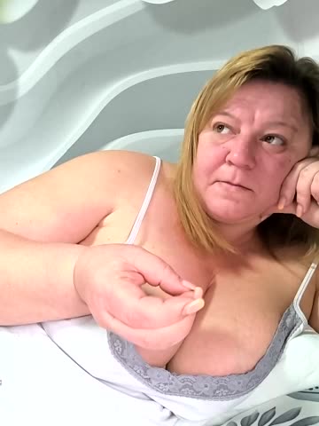 jusichka Adult Chat September 30, 2025