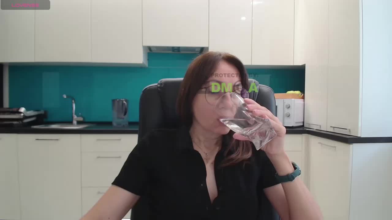 Valerianice Adult Chat September 30, 2025