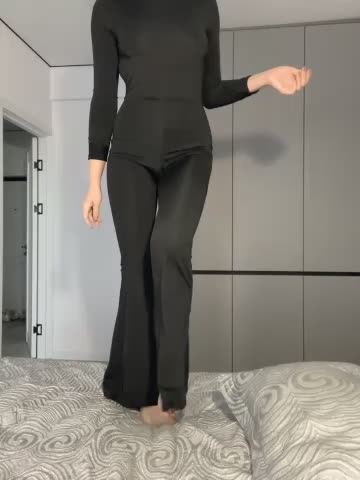 CurlyLara Adult Chat October 1, 2025