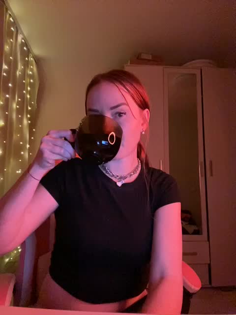 Albinka_Malinka Adult Chat October 1, 2025