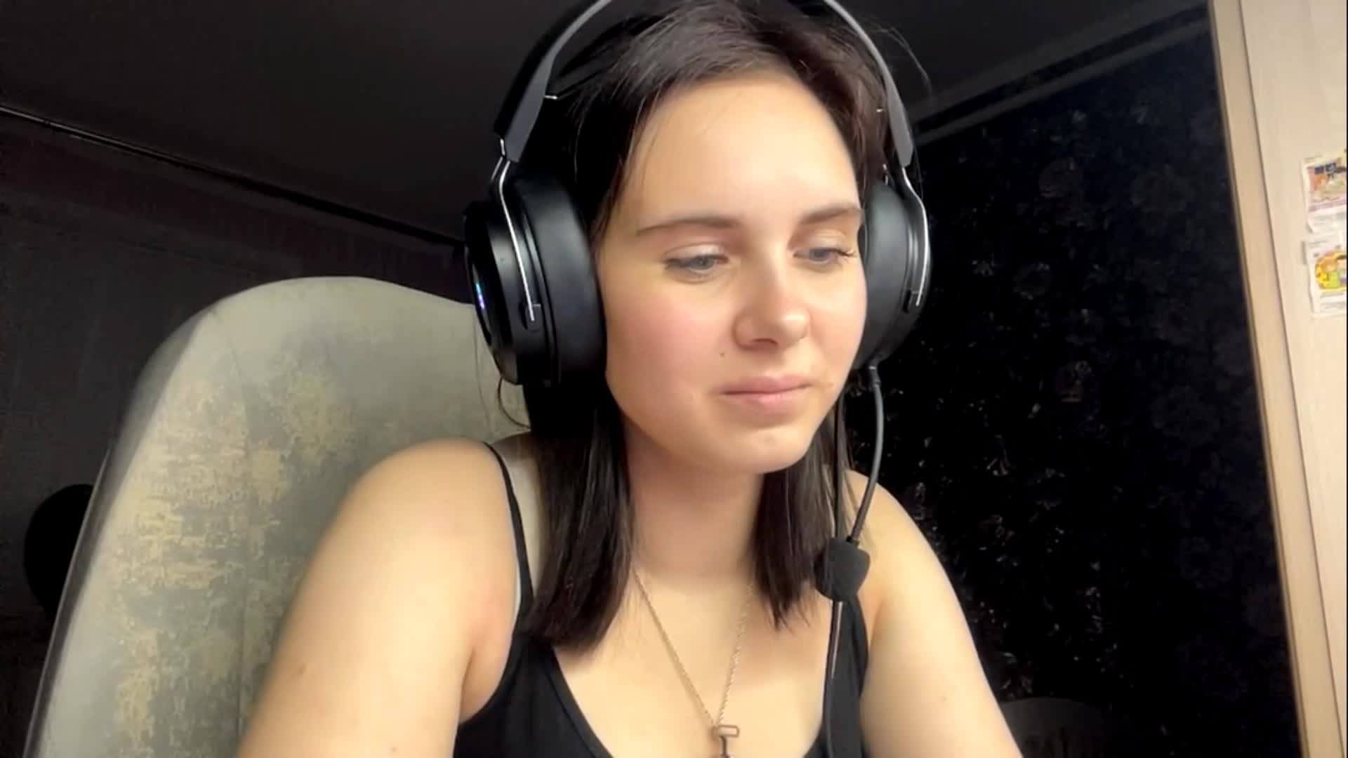 CANDY-LIPS-GIRL Adult Chat October 1, 2025