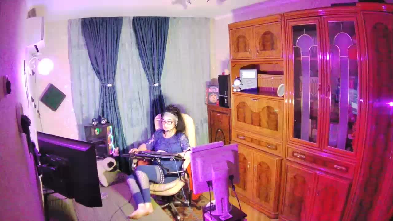 Infodar Adult Chat October 1, 2025