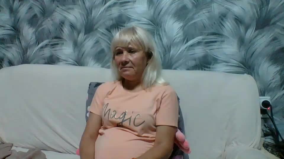 sakura_blonde Adult Chat October 1, 2025