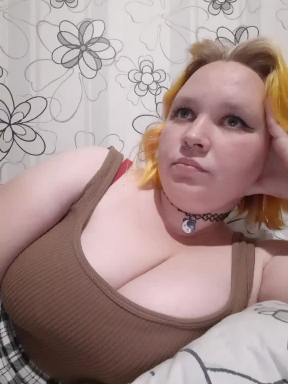 -MeooW- Adult Chat October 1, 2025