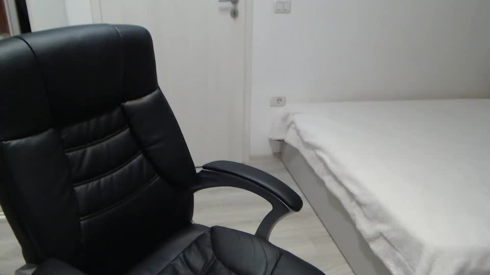 blue_eyes96 Adult Chat October 1, 2025