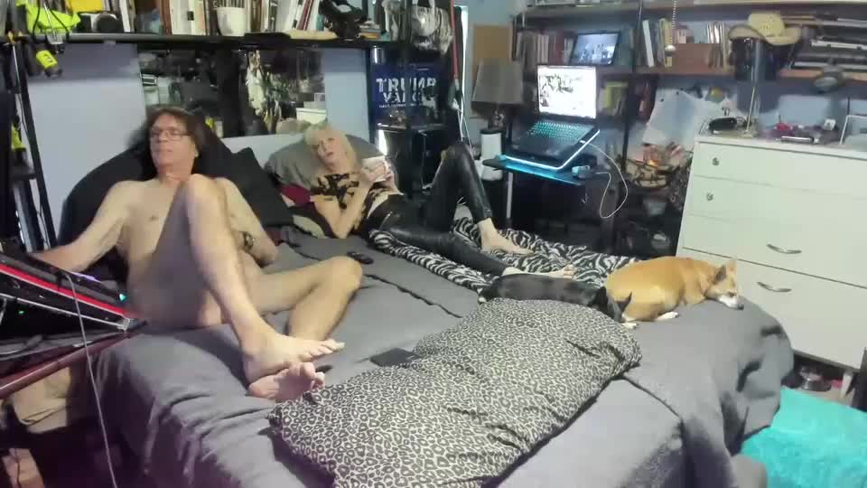 pink_black Adult Chat October 1, 2025