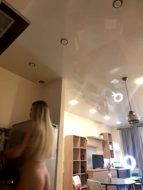 VladaMais Adult Chat October 1, 2025