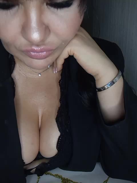 Brunetochkaaa Adult Chat October 1, 2025