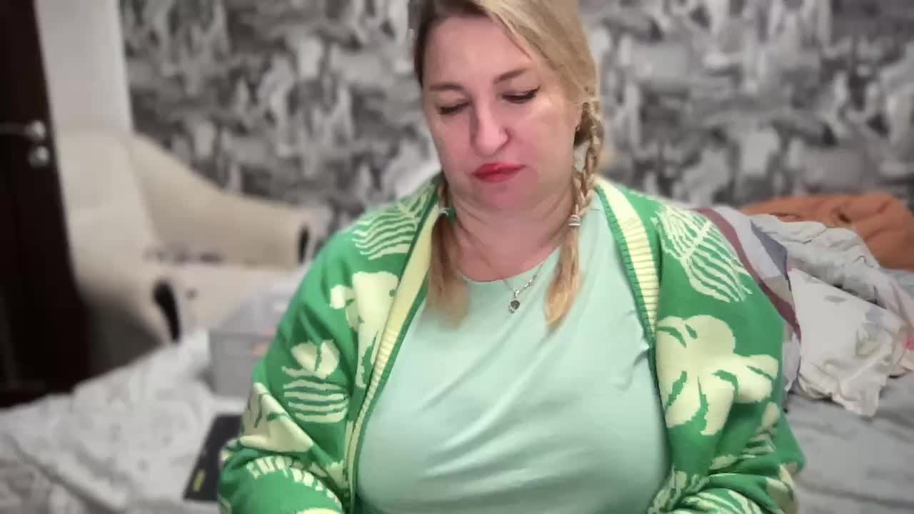 viollahot Adult Chat October 1, 2025