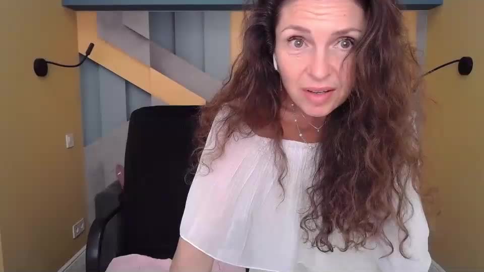 ellalongs Adult Chat October 1, 2025