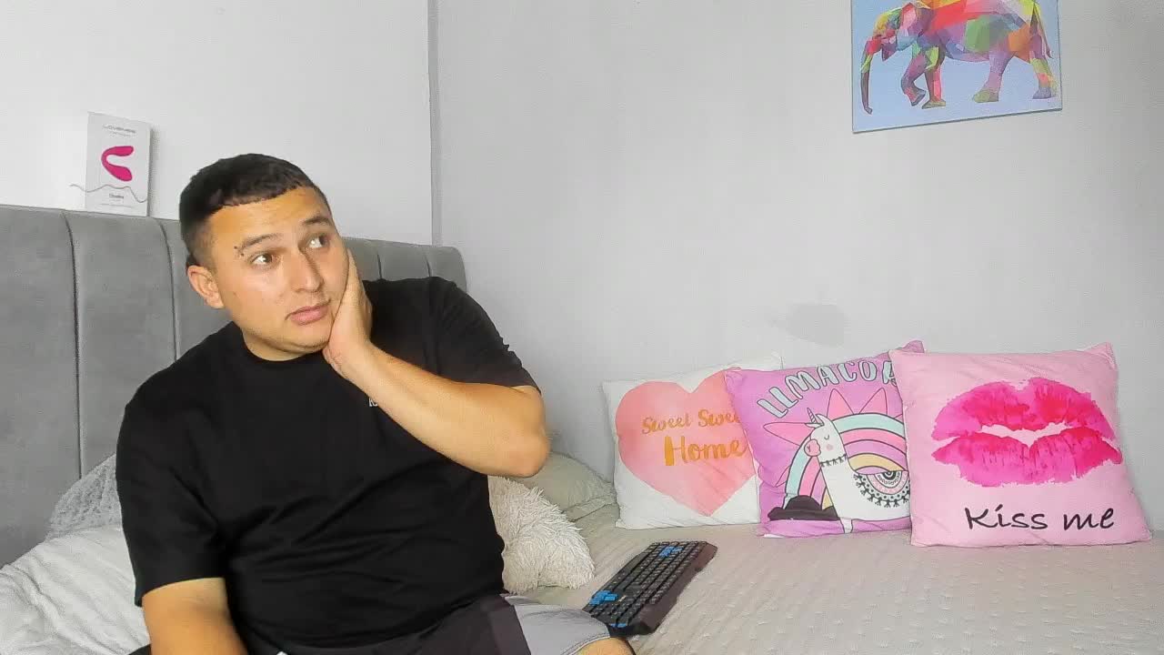 naughtylovers Adult Chat October 1, 2025