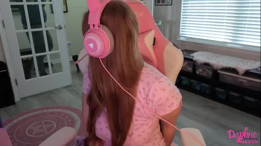 daphnemadison Adult Chat October 1, 2025