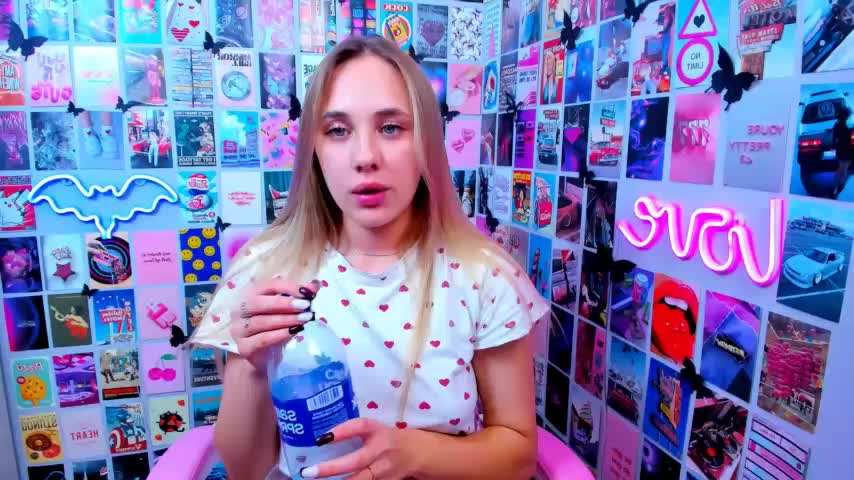 MiaMilas Adult Chat October 1, 2025