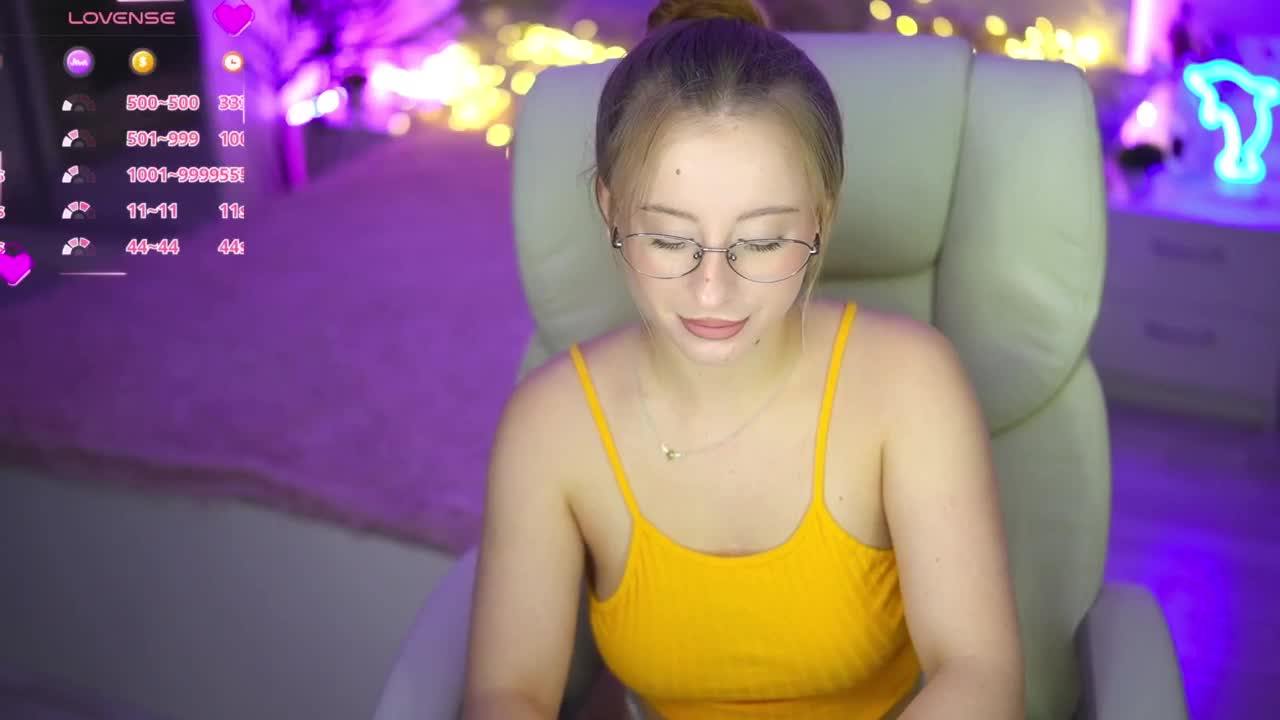 SilverrMoon Adult Chat October 1, 2025