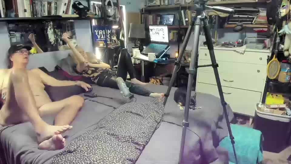 pink_black Adult Chat October 1, 2025