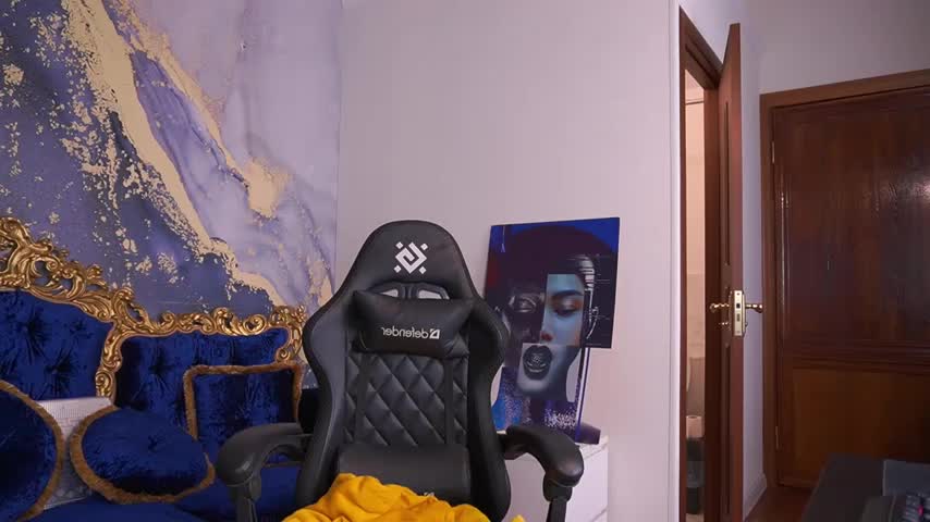 LilElfie Adult Chat October 1, 2025