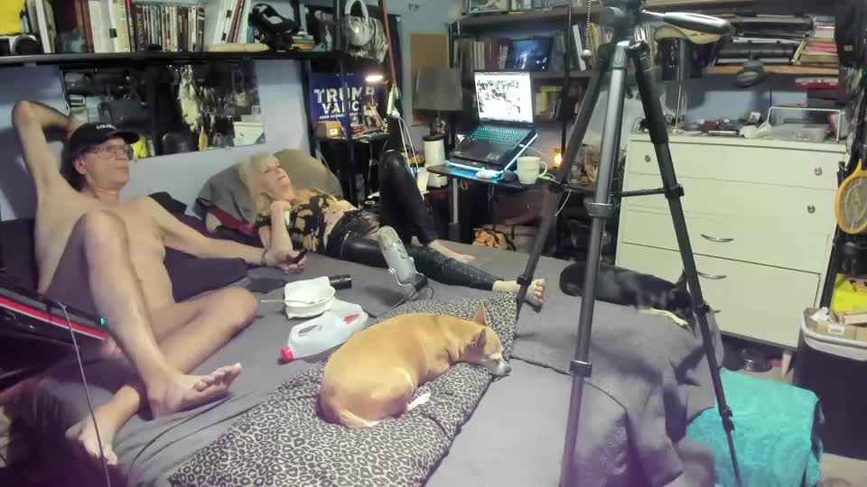 pink_black Adult Chat October 1, 2025