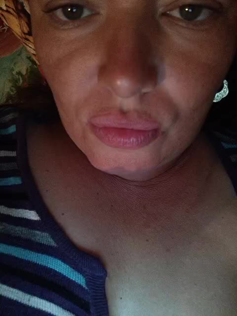 Raspberry_Rum Adult Chat October 1, 2025