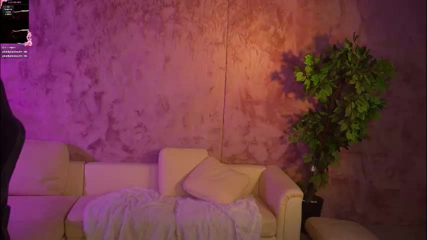 bright_diamonds_054 Adult Chat October 1, 2025