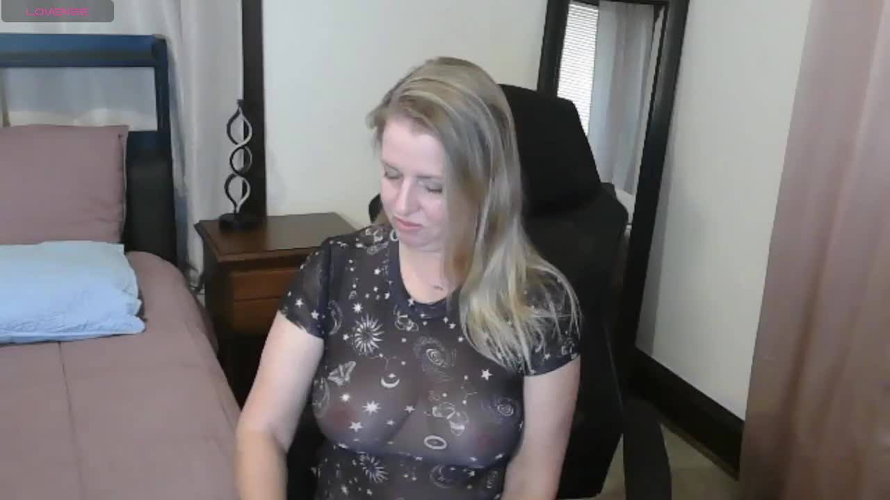 Holliekate Adult Chat October 1, 2025