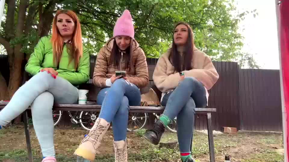 squirt_bunny77 Adult Chat October 1, 2025