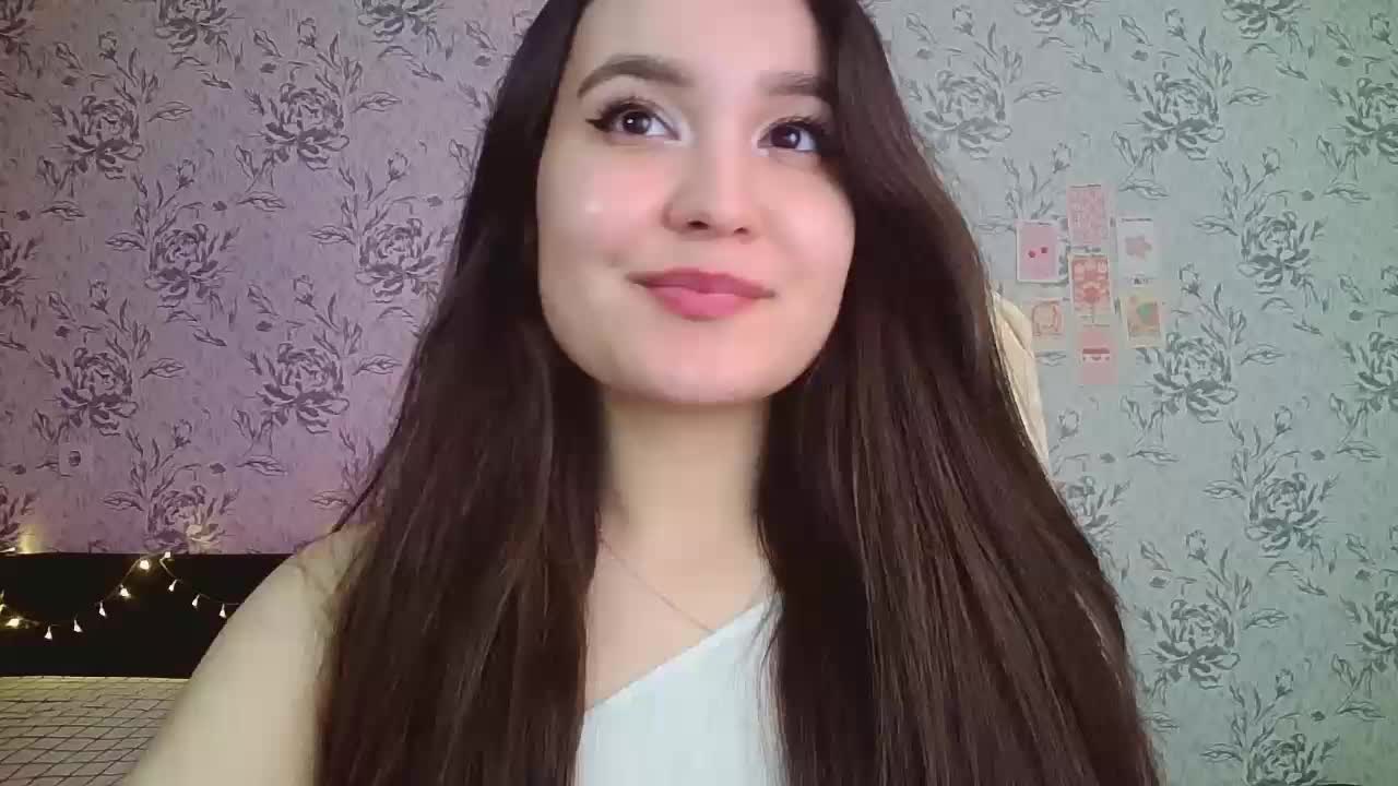 annie-fleur Adult Chat October 2, 2025