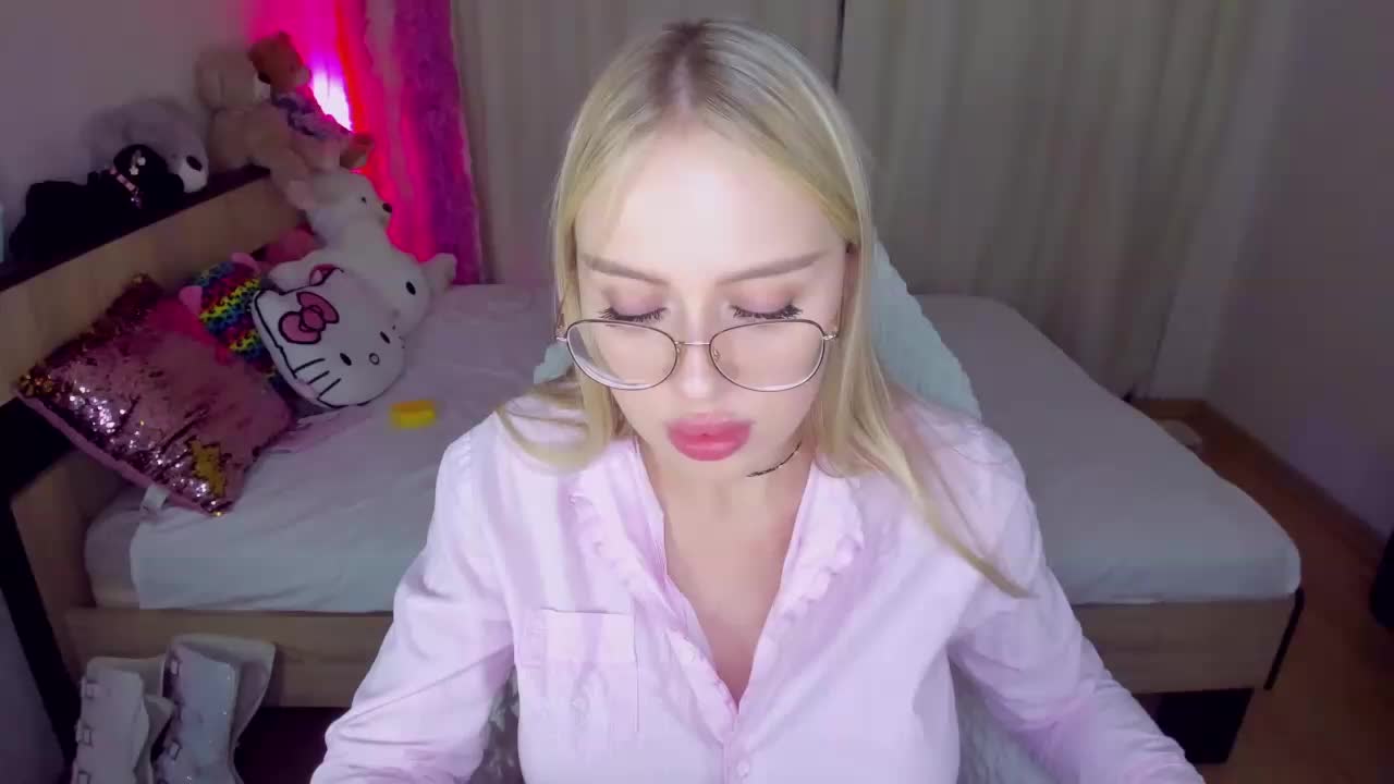 MindyKally Adult Chat October 2, 2025