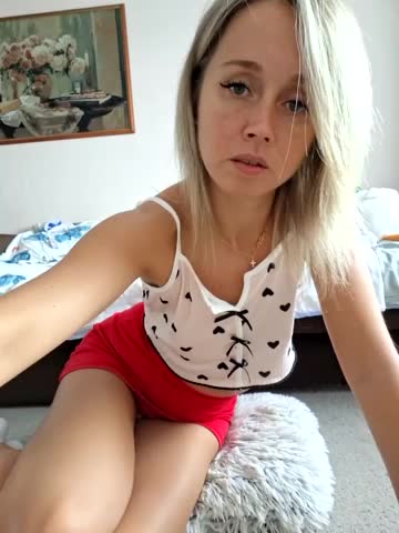 b_l_o_n_d_i_n_k_a Adult Chat October 2, 2025