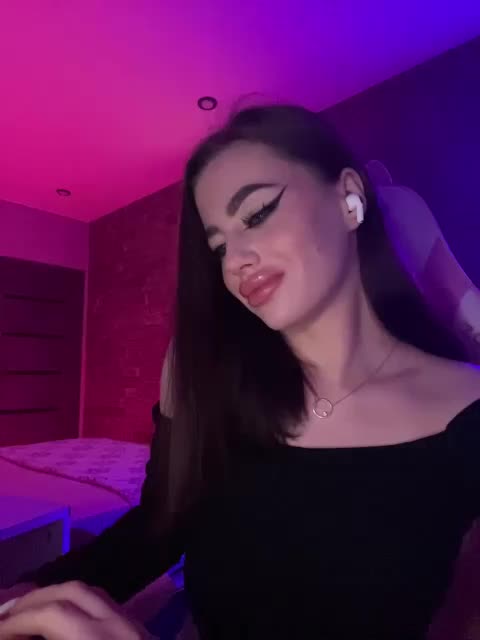 HotGirlEva Adult Chat October 2, 2025