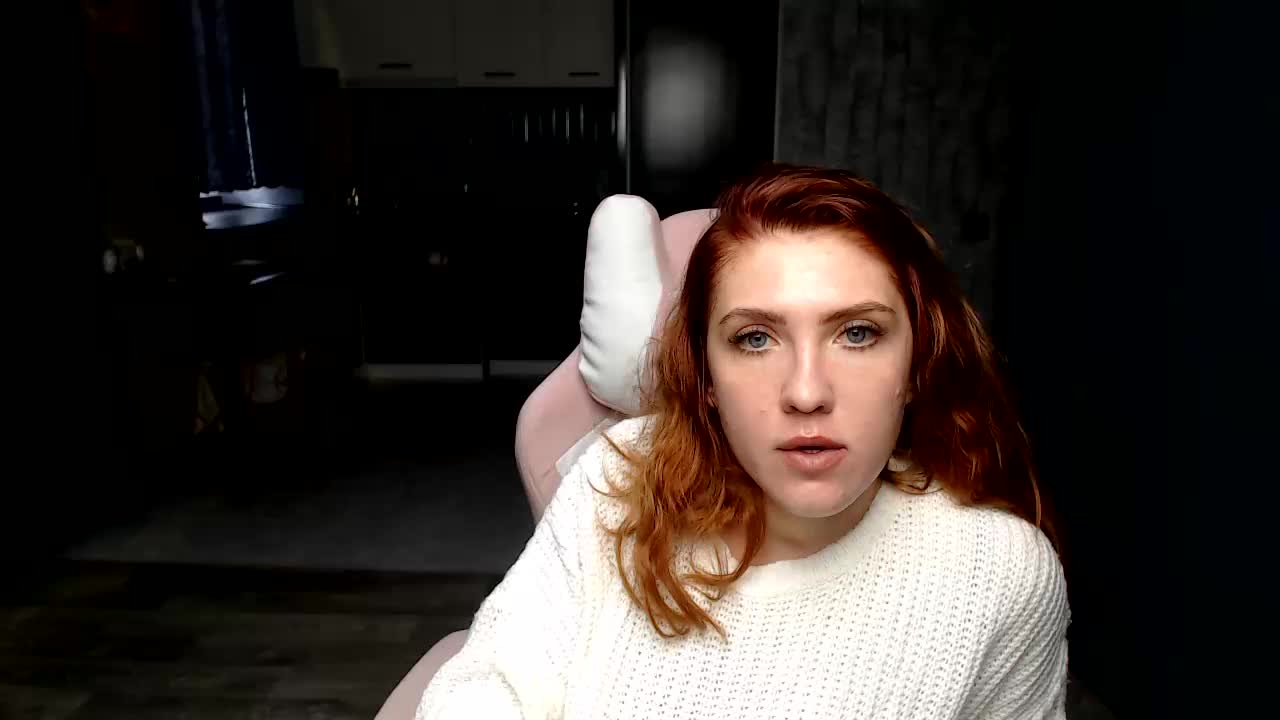 Reginasmilee Adult Chat October 2, 2025