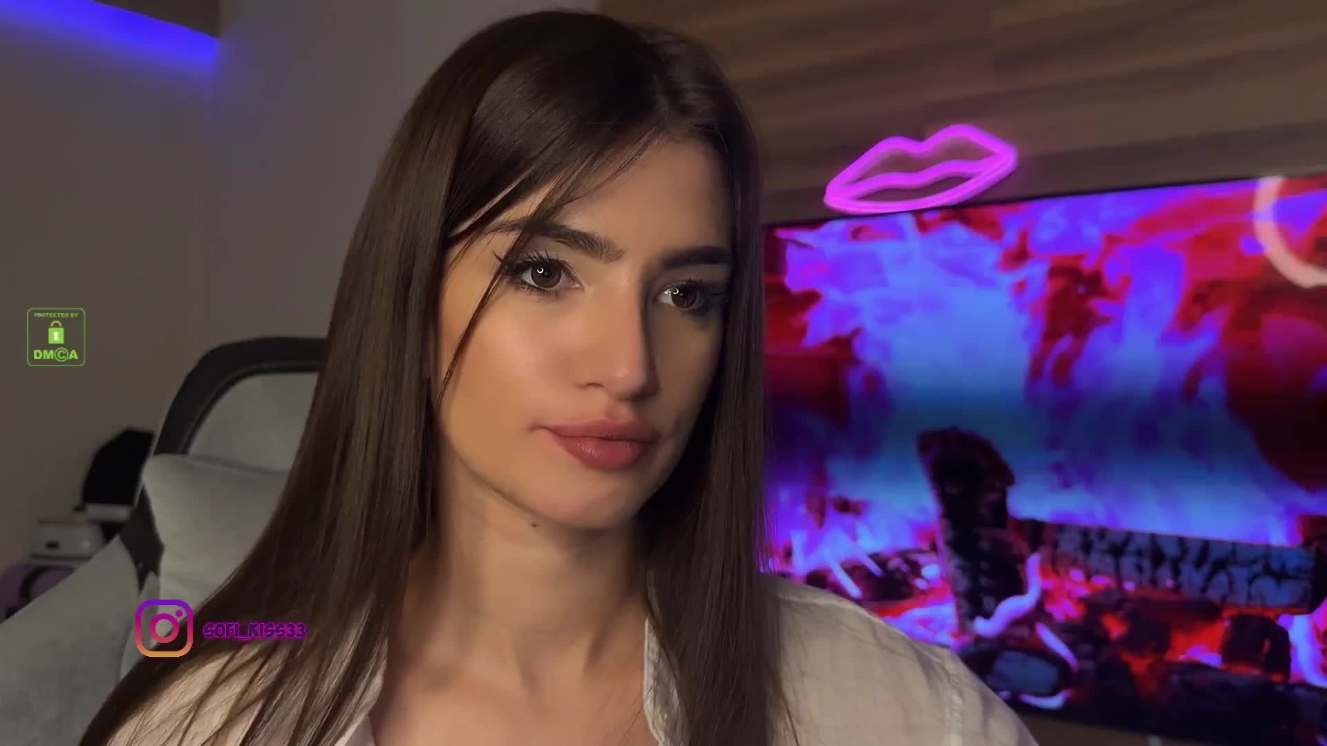 Sofi-Mi Adult Chat October 2, 2025