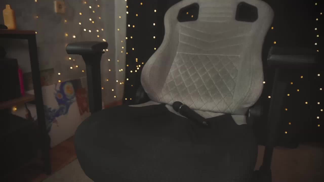 cutesoneckaaa Adult Chat October 2, 2025