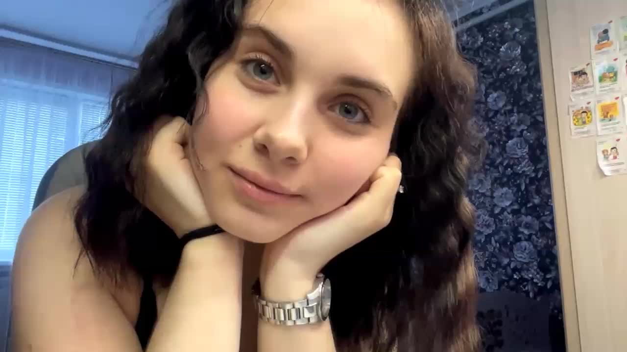 CANDY-LIPS-GIRL Adult Chat October 2, 2025