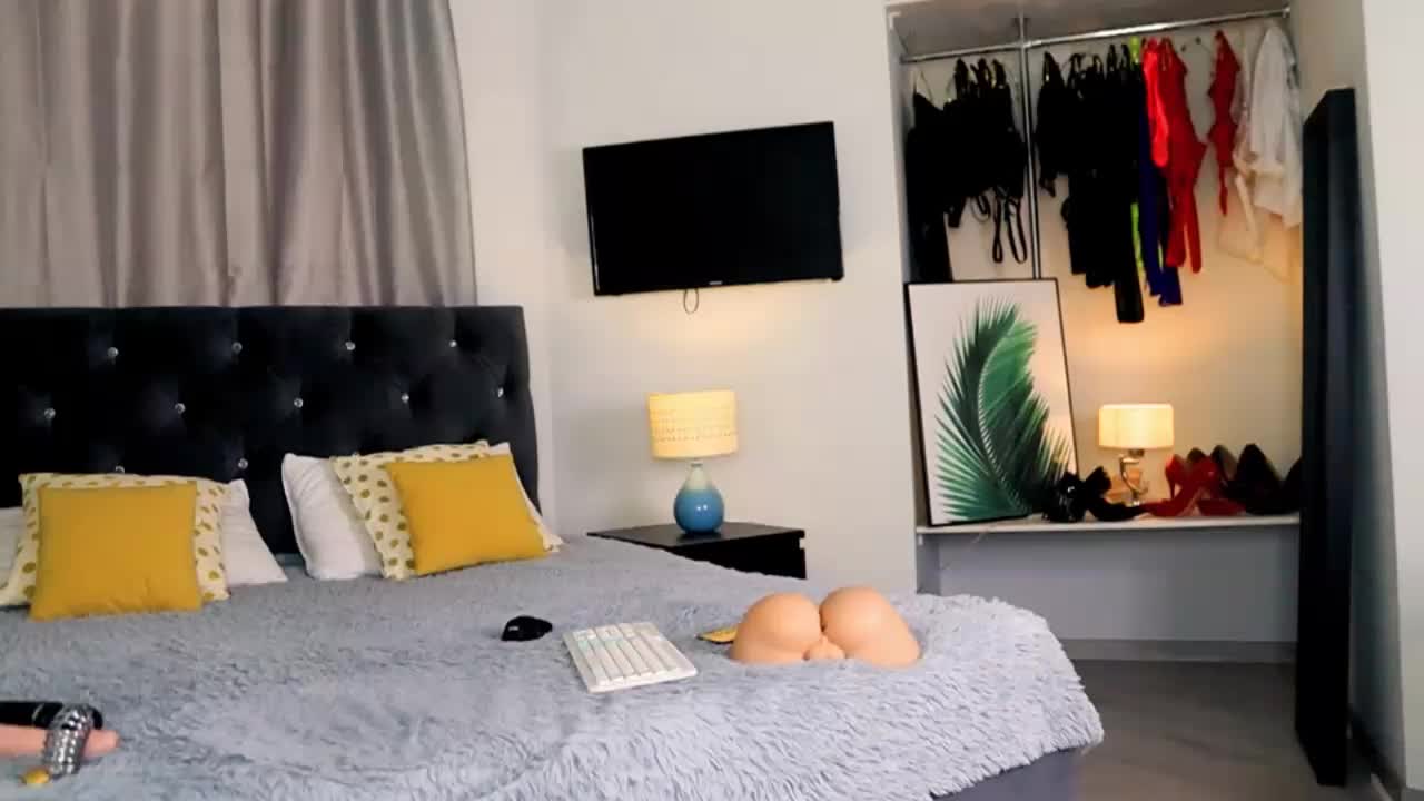 InvitingTina Adult Chat October 2, 2025