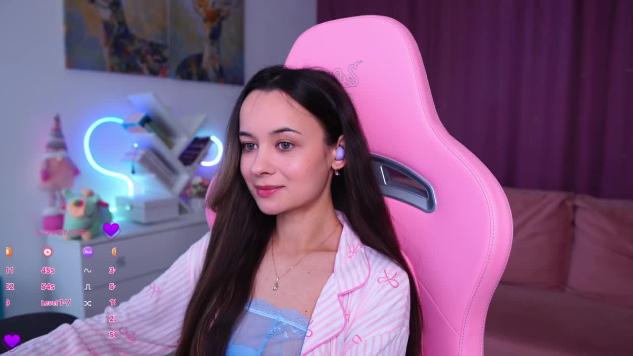 JuicyAngel Adult Chat October 3, 2025