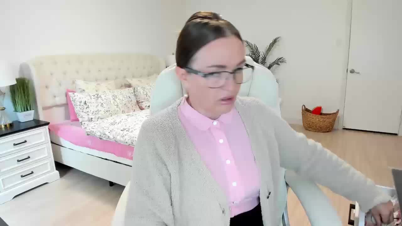 -Michelle- Adult Chat October 3, 2025