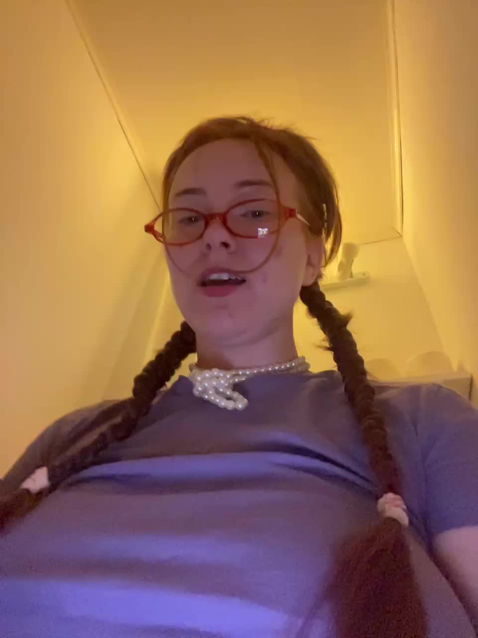 IsabelMoon Adult Chat October 3, 2025