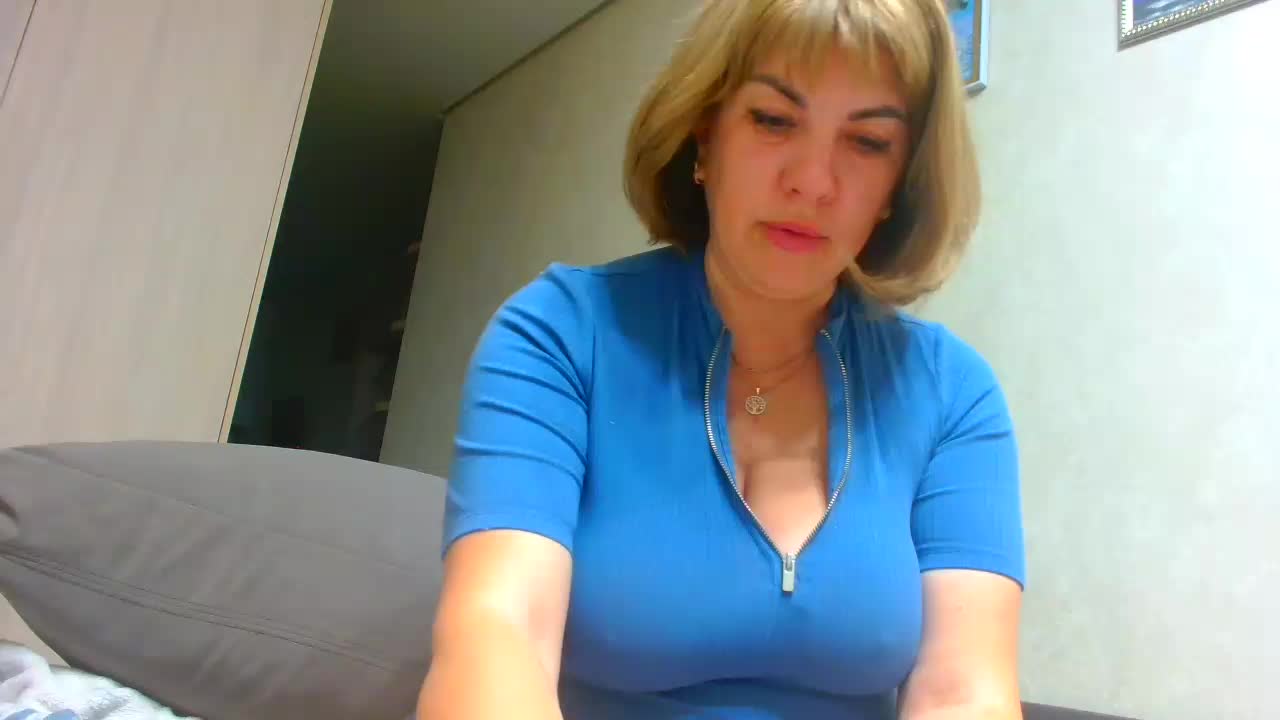 DonnaRosa Adult Chat October 3, 2025