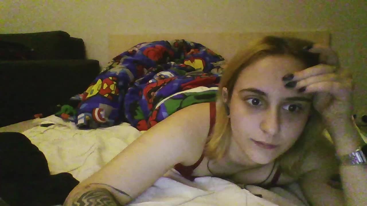 Hotredhead01 Adult Chat October 3, 2025