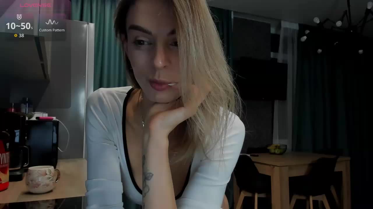 xAlexAx Adult Chat October 3, 2025