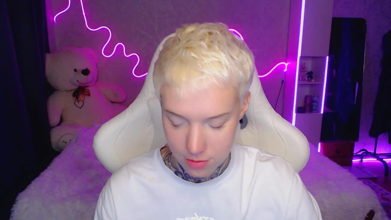 tezes Adult Chat October 3, 2025