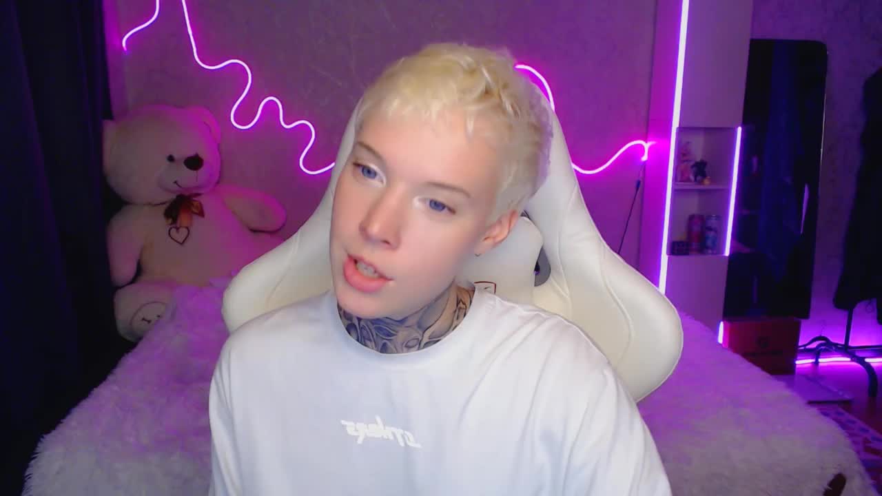 tezes Adult Chat October 3, 2025