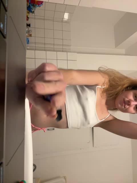 poppysweety122 Adult Chat October 3, 2025