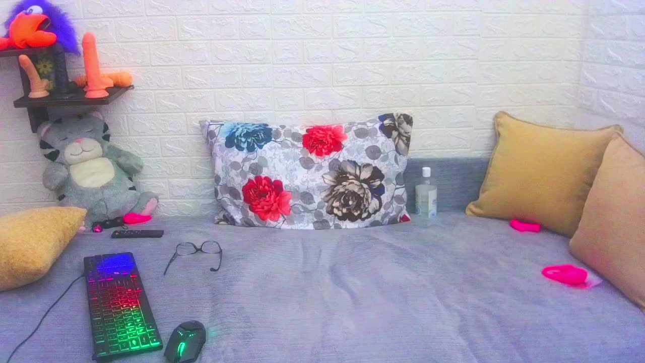 FoxyMature Adult Chat October 3, 2025